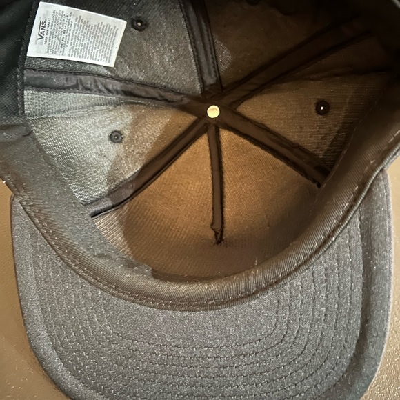 VANS HAT - Picture 2 of 4